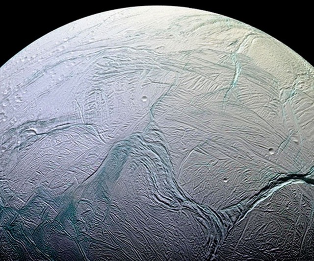 The nation's top planetary scientists have proposed exploring the frozen ocean world of Encedalus, a moon of Saturn.
