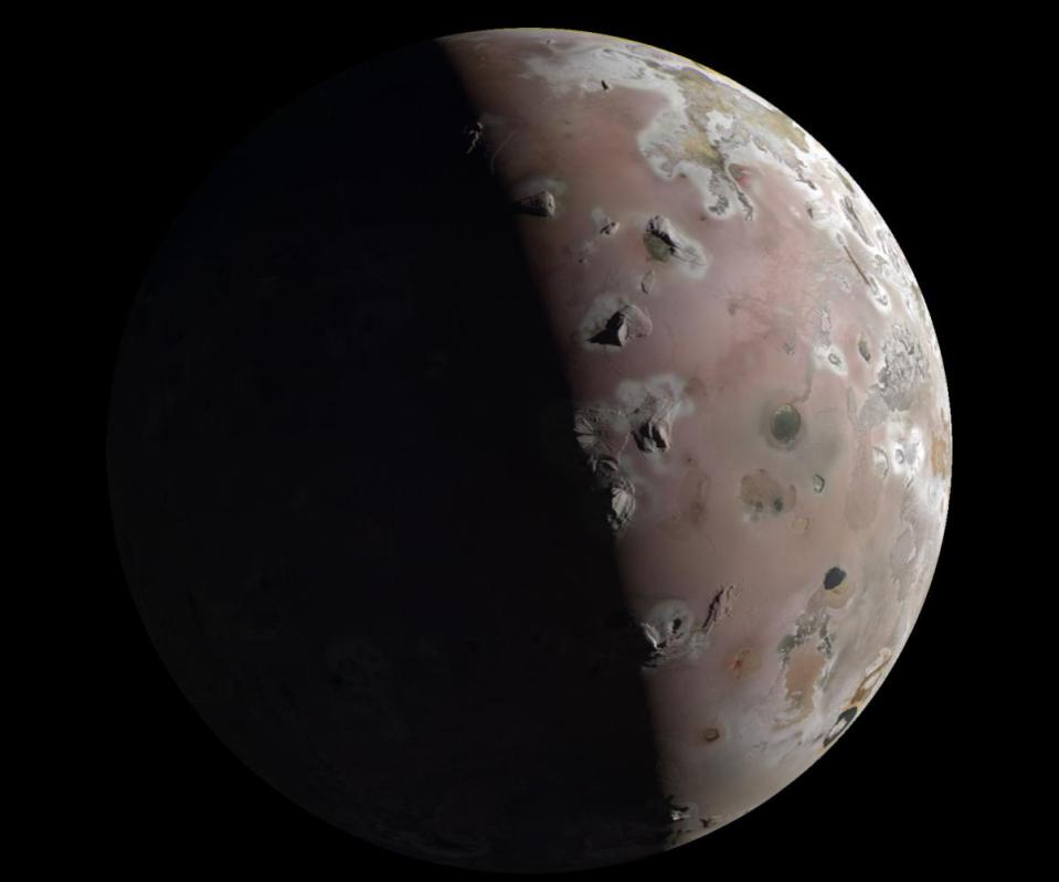 PJuno captured this image of Io during Perijove 57